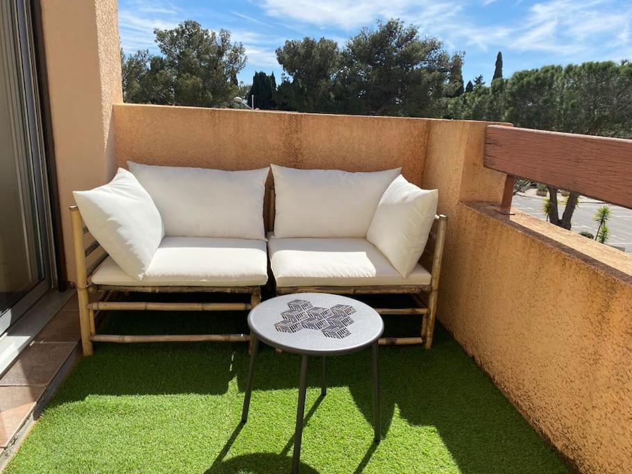 Ravissant T3 En Duplex Proche Mer La Londe-les-Maures Exterior foto